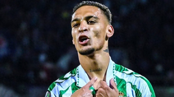 Tại sao Anthony không thể rời Manchester United và chính thức tham gia Betis?