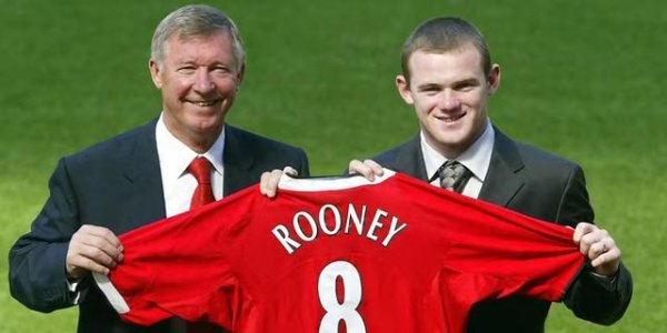 Ronaldo nhớ lại những năm của Manchester United: Tôi nhớ những ngày tôi chiến đấu cùng với Rooney nh
