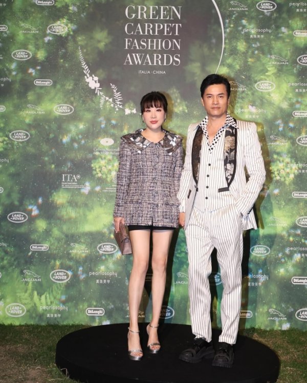 Diễn viên Hồng Kông Ray Lui, v
