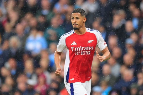 AS: Real Madrid vẫn đang chú ý đến Saliba và các cầu thủ không sẵn sàng gia hạn hợp đồng của họ với 